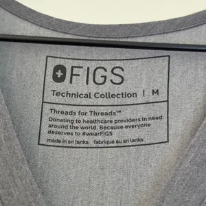 Figs Catarina One Pocket Scrub Top Graphite Grey Women’s Size Medium Nurse thumbnail 6