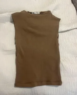Zara high neck tank thumbnail 1