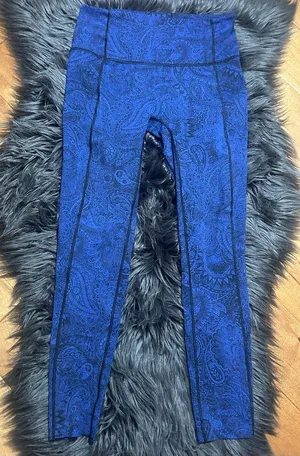 Lululemon Like Nothing 7/8 Tight in Antique Paisley Sapphire Leggings Sz 6 thumbnail 1