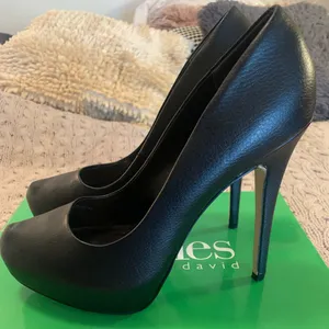 Charles David Rockstar 11 Black Heels thumbnail 1
