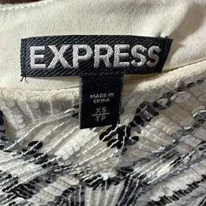 Express Sexy White and Silver Sequin Aztec Lined Mini Party Skirt Womens XS‎ thumbnail 5