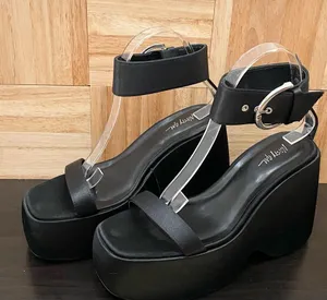 NASTY GAL Black Satin Ankle Strap Buckle Chunky Wedge Platform Sandals Size 8 thumbnail 3