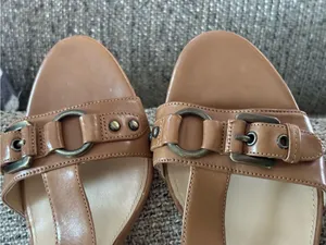 Via Spiga Tan Leather T-Strap Sandals with Buckle Accent thumbnail 9