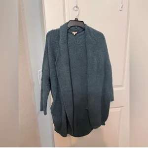 Hem & Thread Cozy Blue Women's Cardigan with pockets thumbnail 4