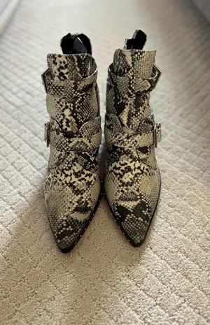 Qupid Snakeskin Western Booties thumbnail 4
