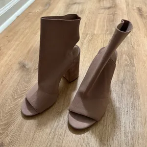 Steve Madden | Ferris Mauve Taupe Knit Peep Toe Sock Block Heel Boot Shoe, 9.5M thumbnail 4