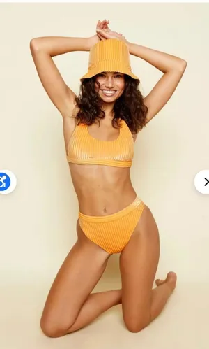 Dippin’ Daisy’s Bikini Set thumbnail 8