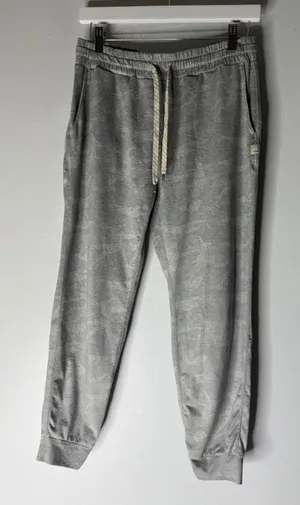 Vuori Heather grey camo performance joggers‎ women's size small thumbnail 1