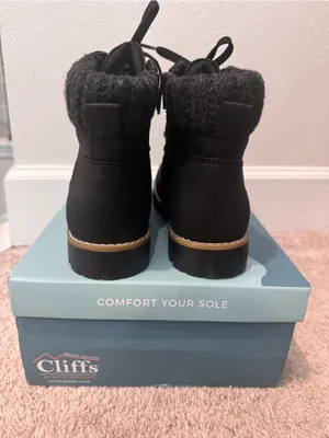 Cliffs by WHITE MOUNTAIN Black Lace-Up Ankle Hiker Boots thumbnail 3