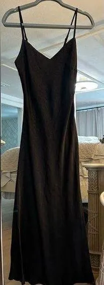 NEW Black Satin Crinkled Spaghetti Strap Formal Evening Gown Dress M thumbnail 1