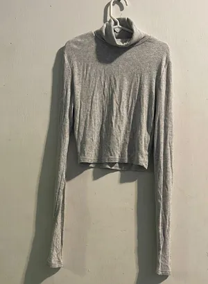 Garage Gray‎ Fitted Crop Top thumbnail 1