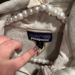 Patagonia‎ cream woman’s better sweater medium thumbnail 4