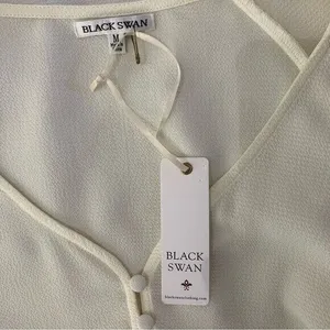 Black Swan Ivory Blouse Medium Long Sleeve NWT Romantic Cottagecore thumbnail 6
