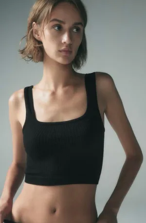 Ribbed Seamless Top Litmitless Collection thumbnail 1