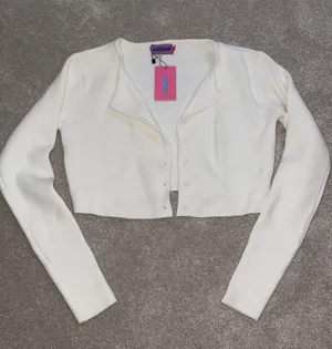 Edikted Cropped Cardigan thumbnail 2