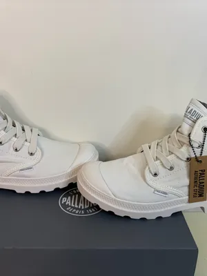 NWT Palladium Pampa Hi Canvas Boots - Star White colorway 8.5 thumbnail 7