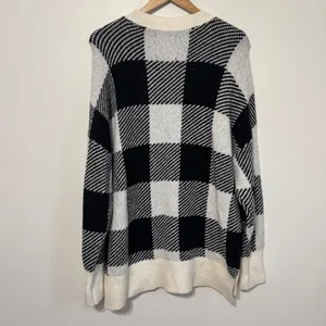 Abercrombie & Fitch Checkered Sweater Size Medium Black White Oversized thumbnail 6