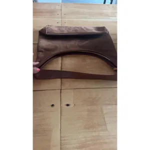 Brown Faux Suede Hobo Shoulder Bag Minimalist Slouchy Gold Zip Purse Large NWOT‎ thumbnail 6