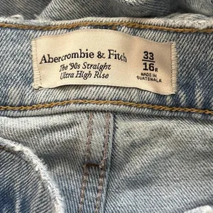 Abercrombie & Fitch A&F Size 33 16 The 90s Straight Ultra High Rise Jeans thumbnail 3