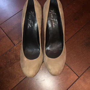 Marc Fisher Sydney‎ Platform Heel Beige Size 8 thumbnail 3