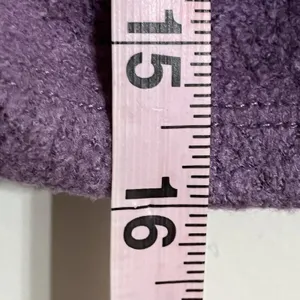 Urban Outfitters Long Sleeve Cropped Sweater‎ Twist Front Purple Size Small thumbnail 11