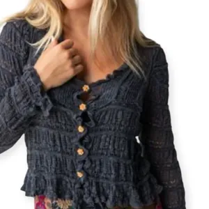 NWT Natural Life Open Knit Cropped Ruffle Button Front Cardigan Sweater Medium thumbnail 3