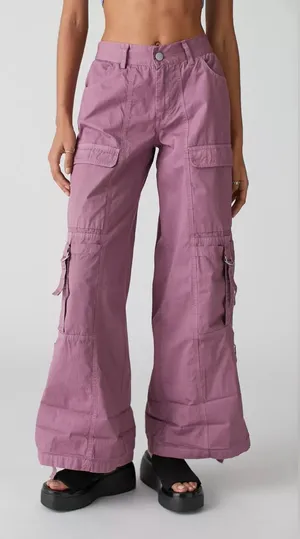Urban Outfitters NEW BDG Mauve Pink Riley Classic Cargo Pants thumbnail 1