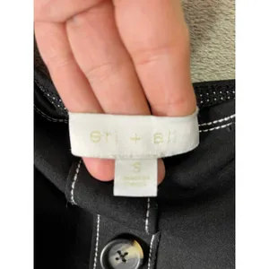Eri + Ali Anthropologie Structured Button Front Contrast Stitch‎ Fitted Tank Top thumbnail 5