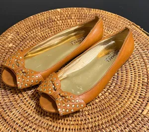 Michael Michael Kors Tan Leather Studded Bow Peep Toe Flats Brown Gold 6.5M thumbnail 1