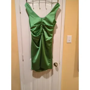 David's Bridal Prom/Wedding/evening Olive Green Dress Size 14 thumbnail 8
