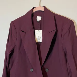 A New Day Women's Burgundy Double Breasted Blazer Jacket Small NWT thumbnail 2