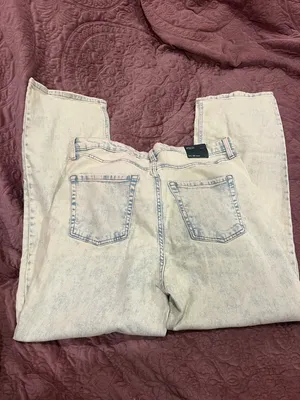 wild fable Light Acid-Wash Wide-Leg Jeans in Pale Blue and Ivory thumbnail 2