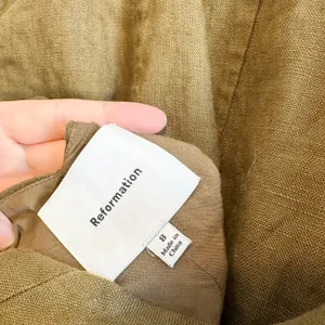 Reformation | Brennan 100% Linen Halter Vest Top in Dark Olive Green‎ thumbnail 7