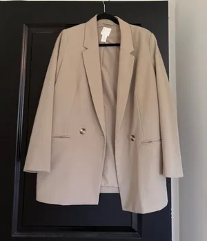 H&M Taupe blazer  thumbnail 1
