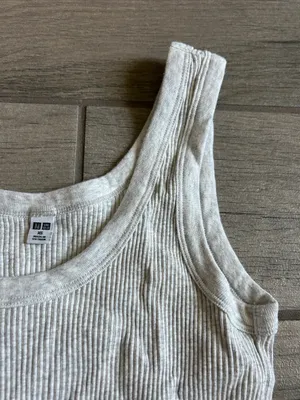 Uniqlo Ribbed Tank Top in Light gray thumbnail 3