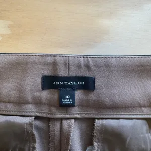 Ann‎ Taylor Women's Camel Brown Dress Pants Black Trim Straight Leg Sz 10 Career thumbnail 6