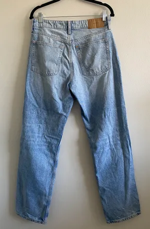 H&M 90’s Boyfriend Jeans thumbnail 2