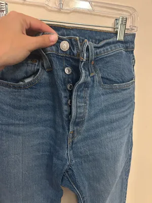 Levi’s 501 Jeans Button Fly Straight Leg High-Waisted thumbnail 3