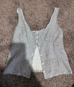 Hollister Tank  thumbnail 1