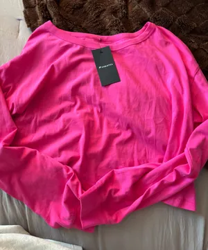 Fabletics Shirt Long Sleeve thumbnail 1