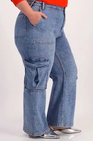 ON 34TH Cargo‎ Jeans Women Size 16 33 Light Wash Wide Leg Denim Pants thumbnail 1