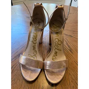 Sam Edelman Yaro Ankle Strap Block Heel Sandals Rose Gold‎ Metallic Size 9 thumbnail 2