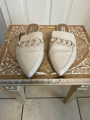 Steve Madden Cream Pointed Chain -Trim Mule. Size 11 thumbnail 2