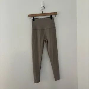 Beyond Yoga tan high rise leggings cropped length thumbnail 2