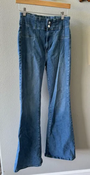 We The Free Flare High-Waisted Jeans thumbnail 1