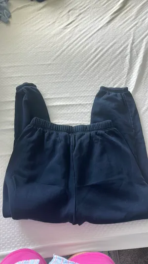 Old Navy Sweatpants thumbnail 3
