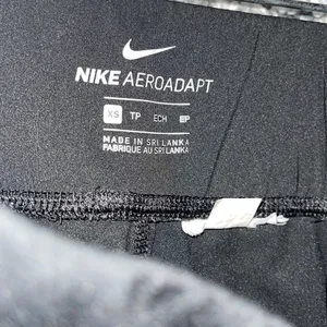 Nike black cross strap spandex, size xs thumbnail 4