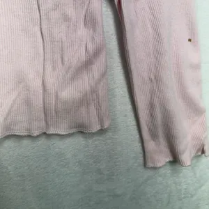 Y2K Vintage Old Navy Size M Long Sleeve Pink Frosty Ribbed Graphic Top 427411 thumbnail 9