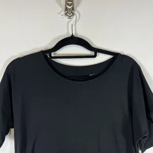 Nike Shirt Women's Small Black‎ Sheer Logo Round Neck Short Sleeve Dri Fit thumbnail 2