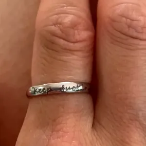 Unisex Minimalist Inspirational 'Keep F*ck*ng Going' SS Ring Size 9 Silver thumbnail 7